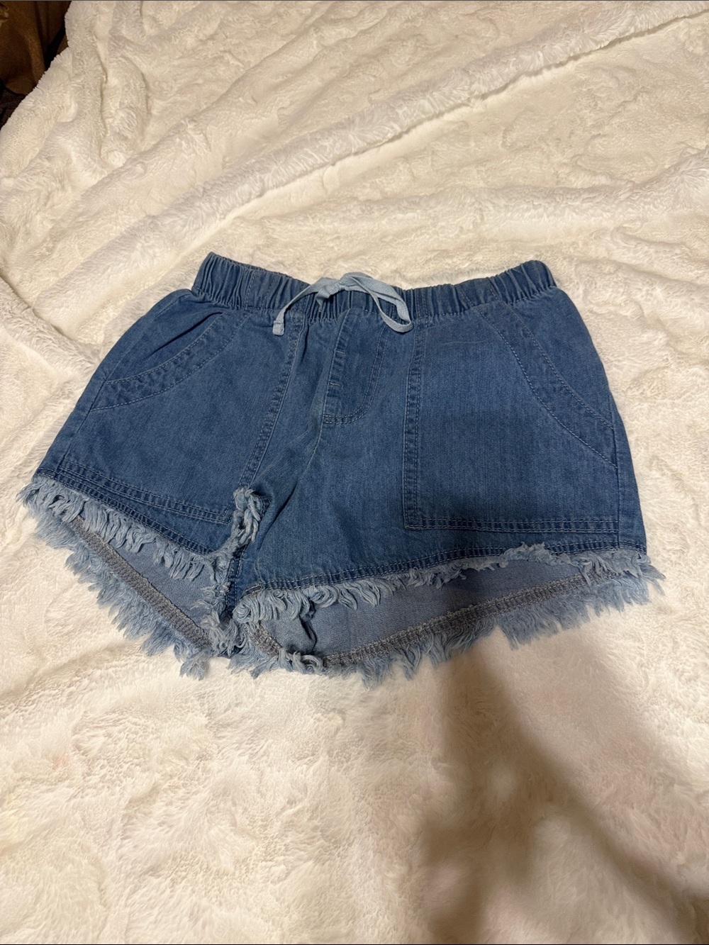 Denim Frayed Hem Women's Shorts - Blue